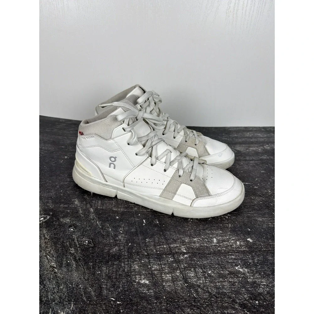 ON The Roger Clubhouse Mid White/ Sand Size 11 US (98 98328)